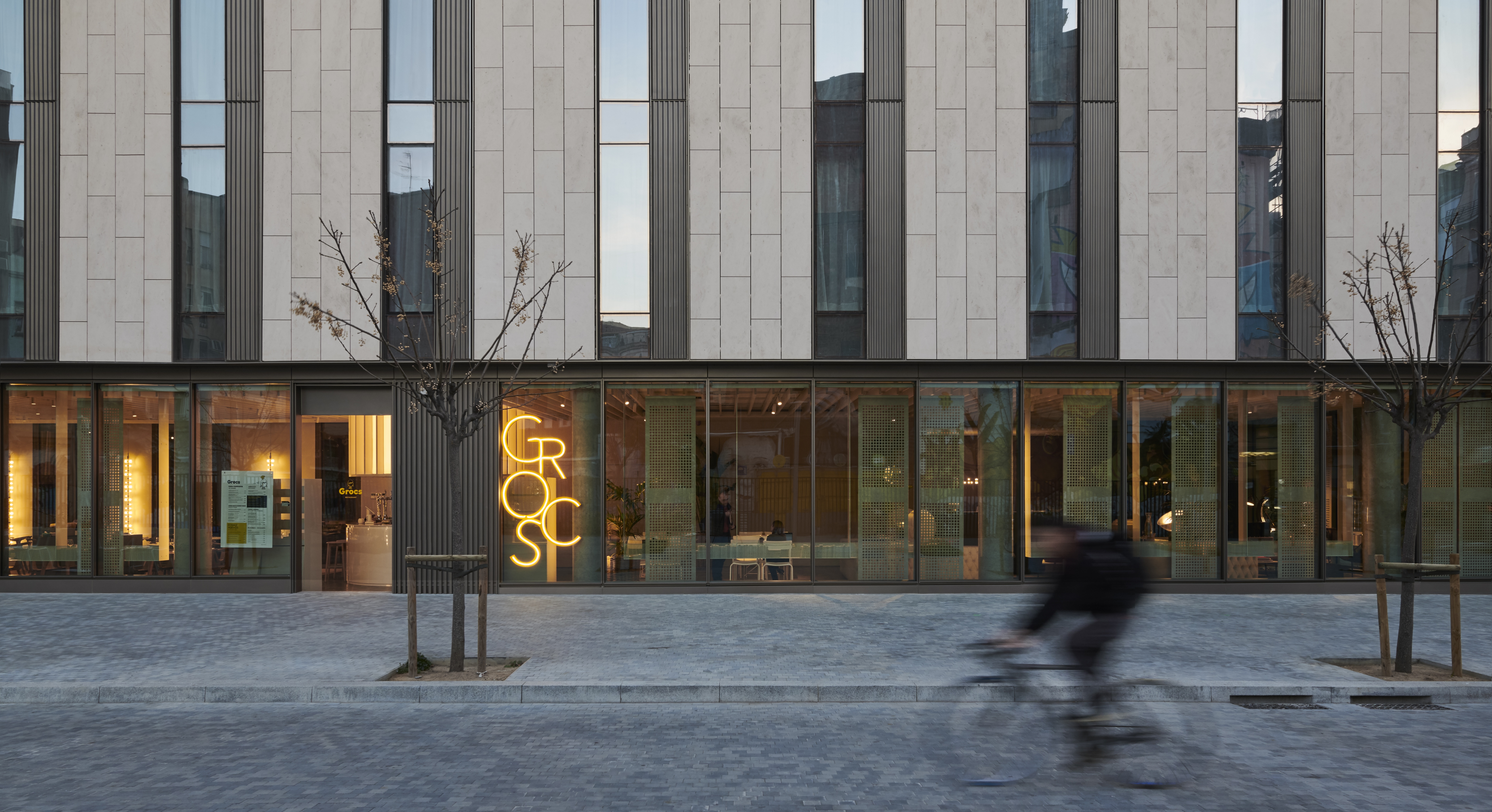 turning-torso-malmo-sweden-dynamic-forms-architecture-photography-001
