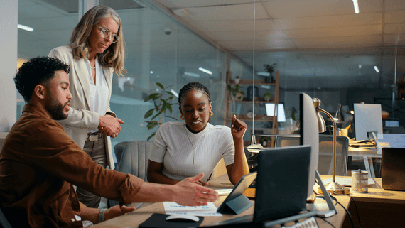 Association members using AI knowledge assistants